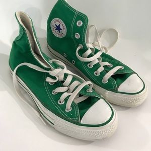 Converse hight top shoe